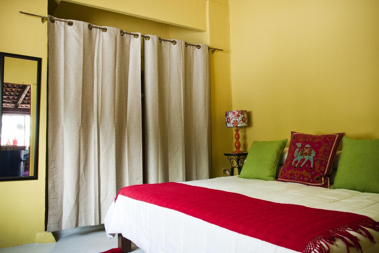 Villa Mercedes Petit Hotel-Adults Only Пуэрто-Вальярта Экстерьер фото